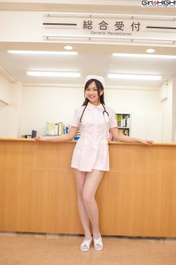 女大学生的沙龙室电影